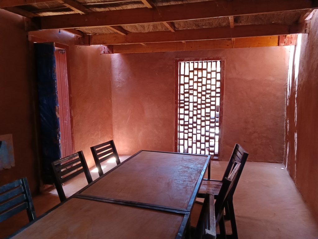 Finitura in terra cruda – Costruzione sostenibile Tanaff